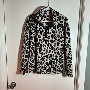 BKE Women's Leopard Print Plush Pullover Cozy Faux Fur Fleece Medium